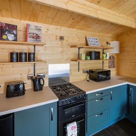 아파트 The Stable At Casaclarig - West Cork With Sauna 빌 안 다 차브